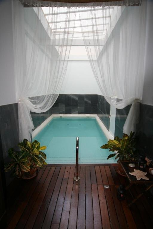 cadiz piscina privada palacio san bartolome