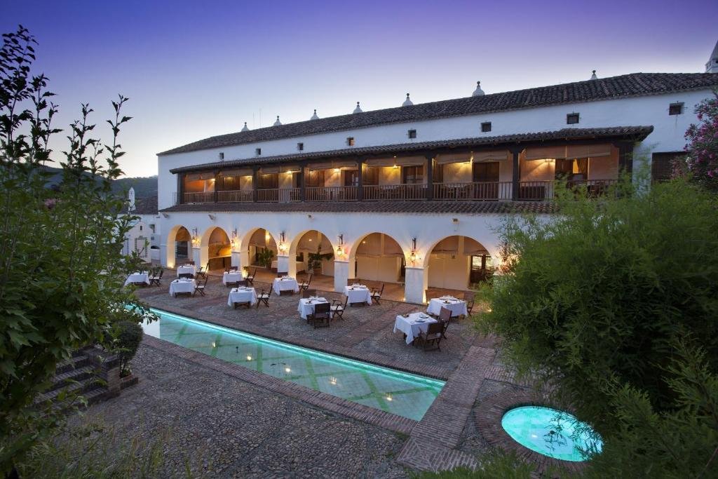 Mejores paradores Extremadura - Parador Turismo Guadalupe (Cáceres)