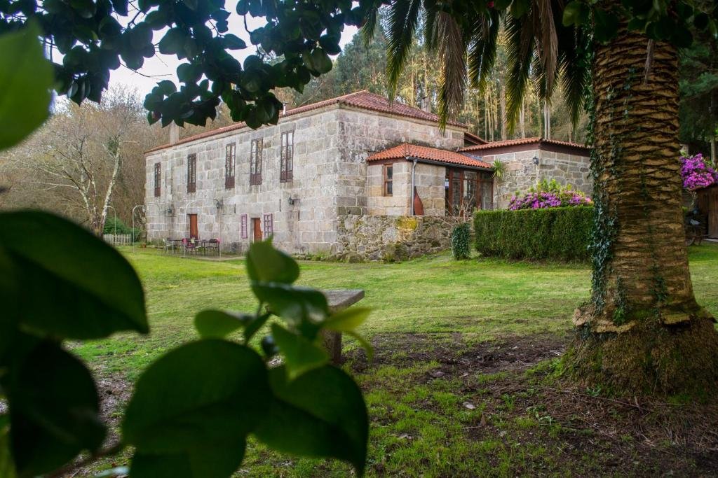 Pazo Larache (Vilaboa)